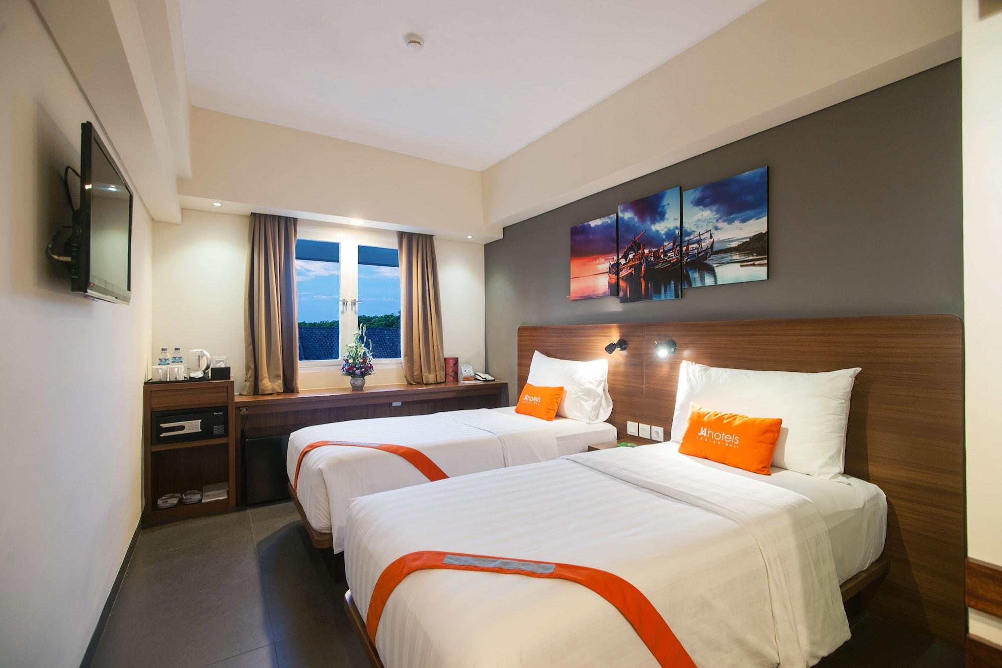 J4 Hotels Legian Exteriör bild