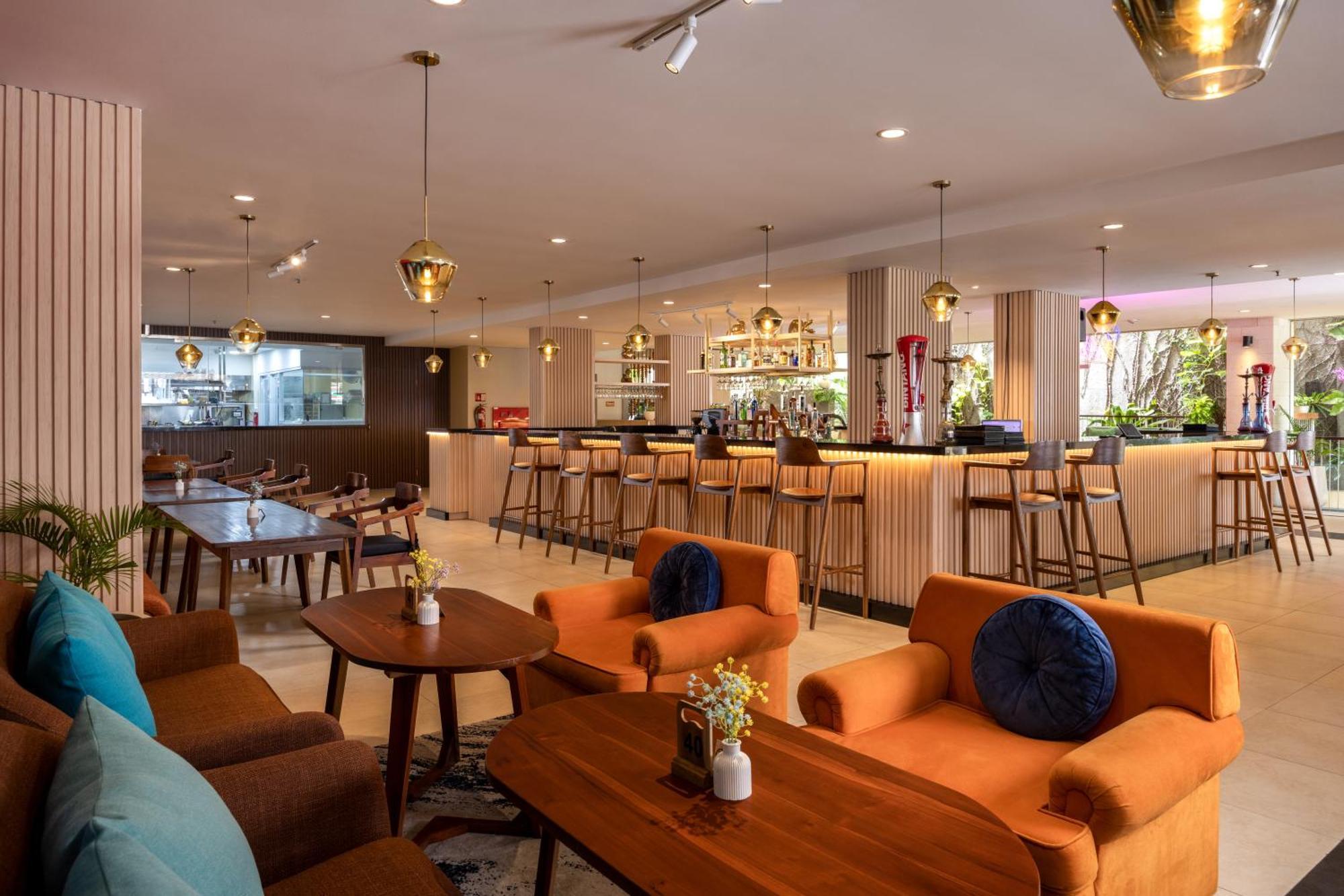 J4 Hotels Legian Exteriör bild